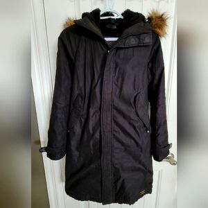 TNA (XS) Stylish Black Parka with Faux Fur Trim waterproof